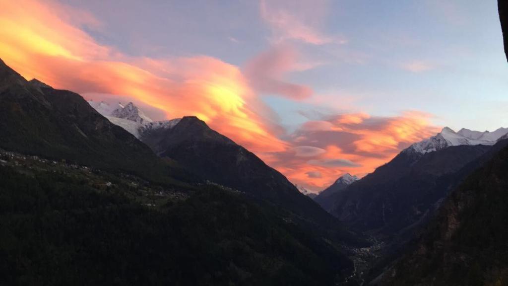Bergbeiz Morgenrot B&B Embd Esterno foto